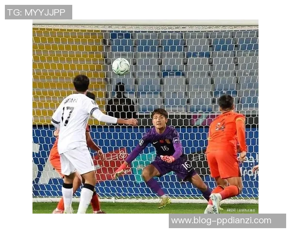 踢足球衣的选择与搭配技巧让你在球场上尽显风采与个性